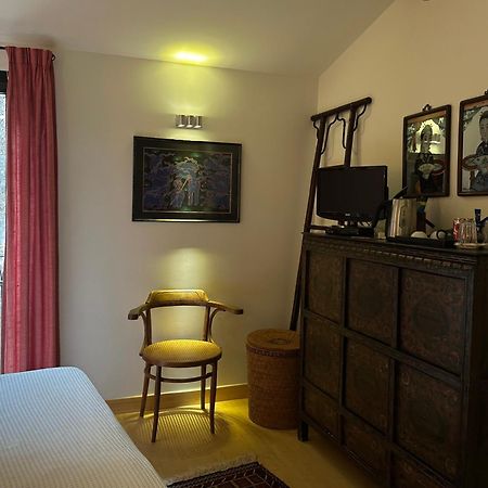 La Cour Carree Bed & Breakfast Rustrel Dış mekan fotoğraf