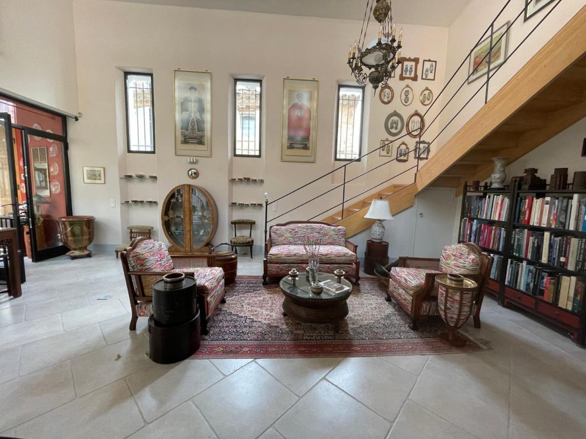 La Cour Carree Bed & Breakfast Rustrel Dış mekan fotoğraf