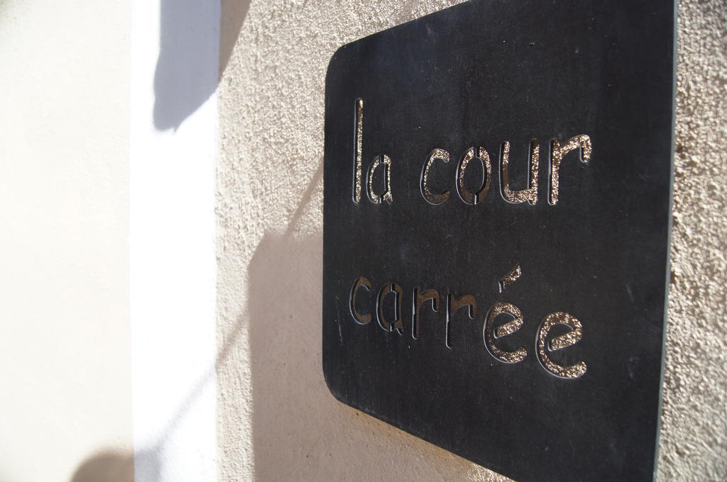 La Cour Carree Bed & Breakfast Rustrel Dış mekan fotoğraf